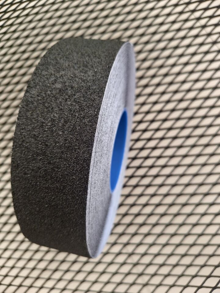 48mm x 25M Profesyonel Kaydırmaz Bant (Merdiven ve Zeminler İçin) + Sakarya İçi Uygulama Hizmeti