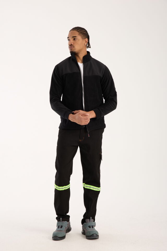 Omuz Detaylı Softshell Takviyeli Polar Ceket - Siyaha / Siyah